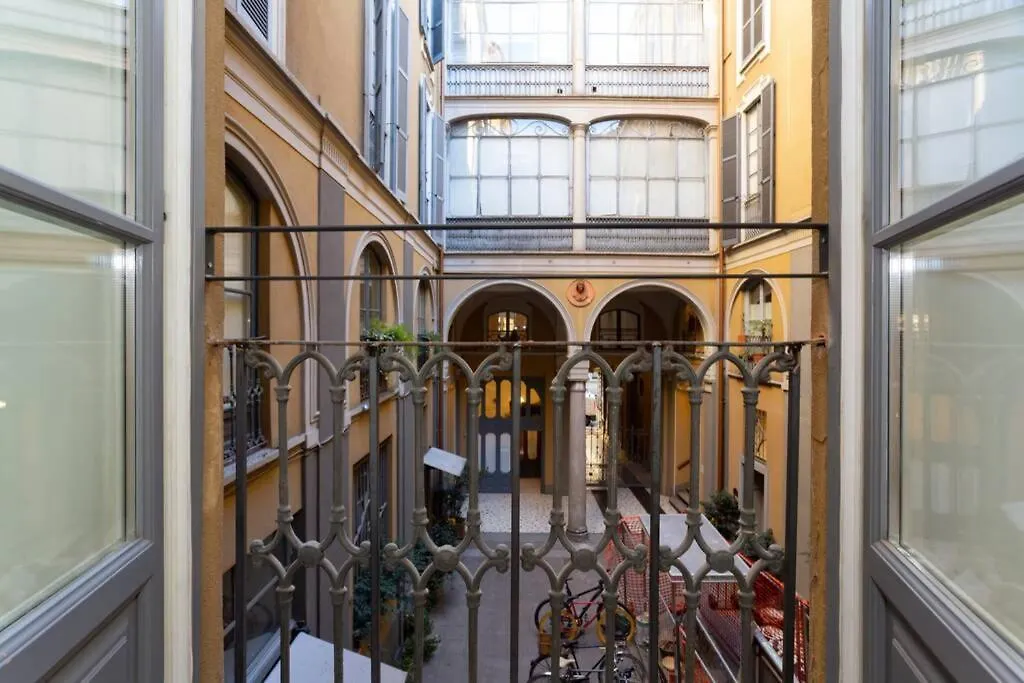 Apartment Parisienne Porta Romana Milan